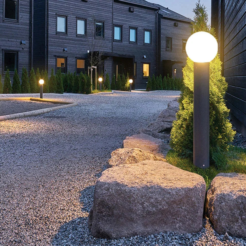 Modern Led Outdoor Garden Lamp Durable Metal Light Fixture For Pathways