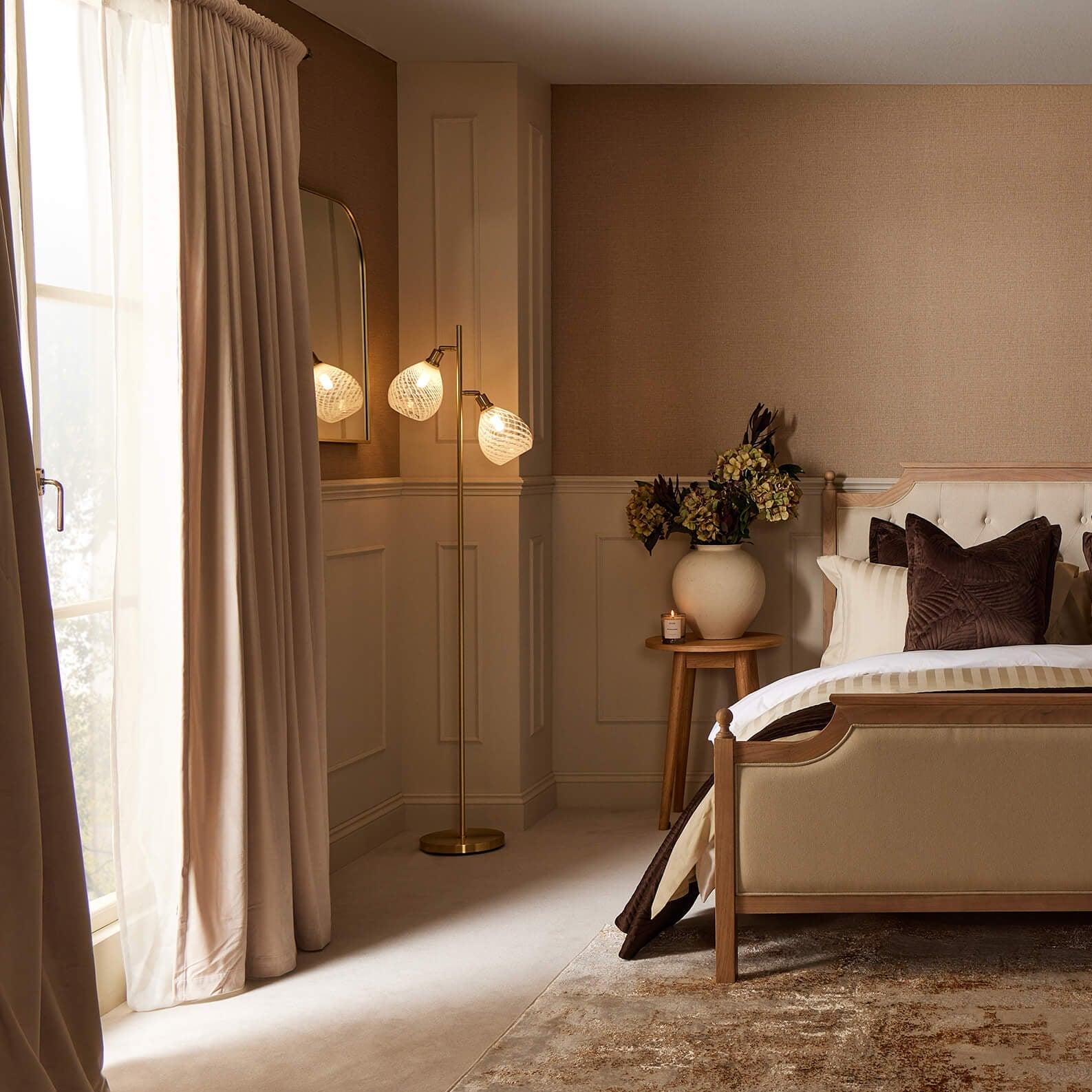 Layla Glass Shade Floor Lamp - Gold - Martlaz