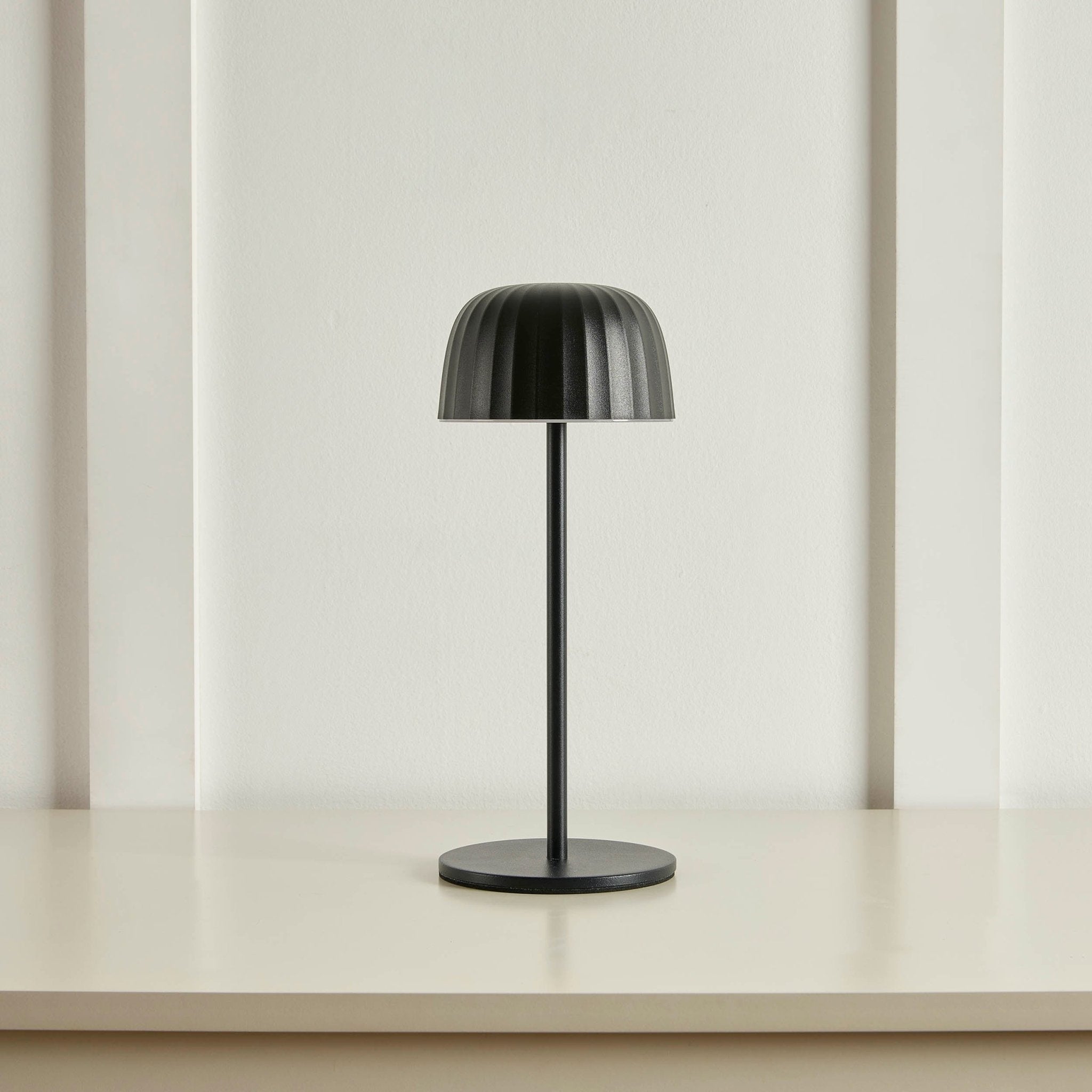 Waterproof Led Rechargeable Table Light - Black